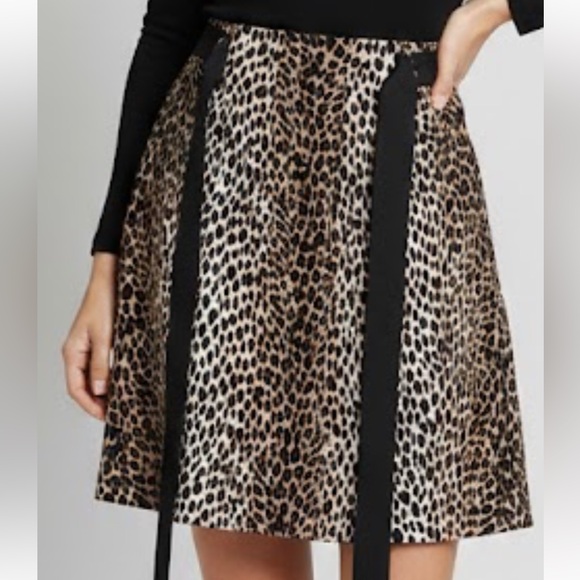 White House/Black Market Chic Animal Print A-Line Skirt - Picture 2 of 8